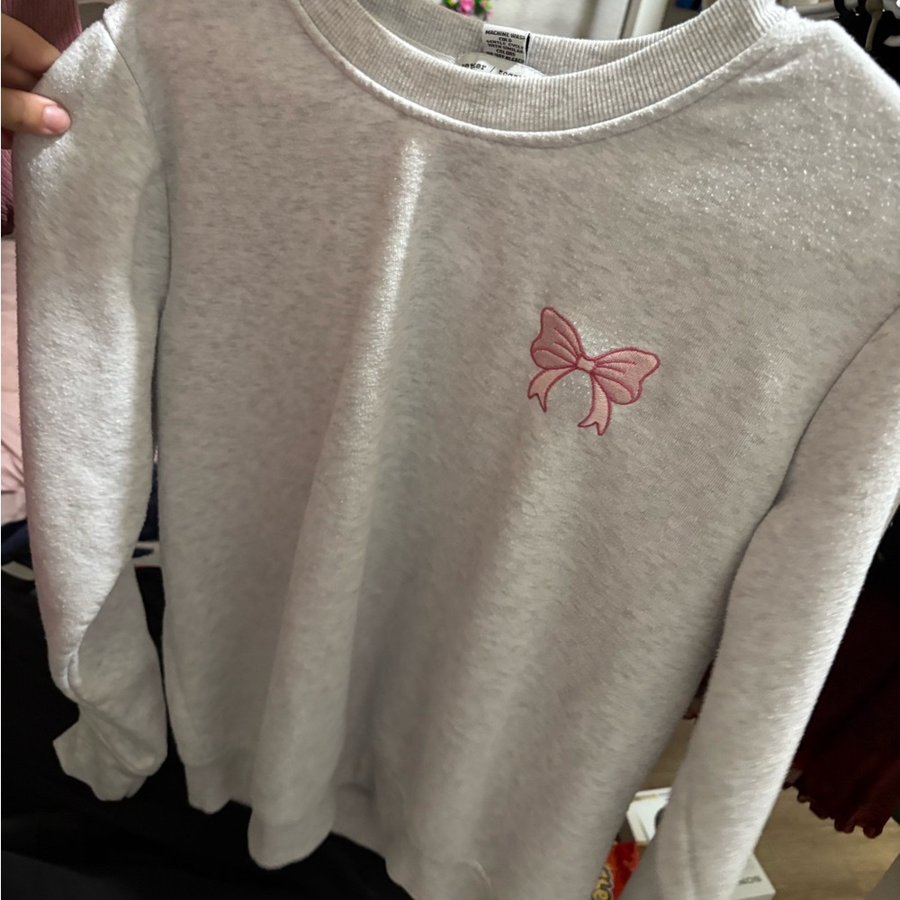 Women's Gray Sweater with Pink Bow